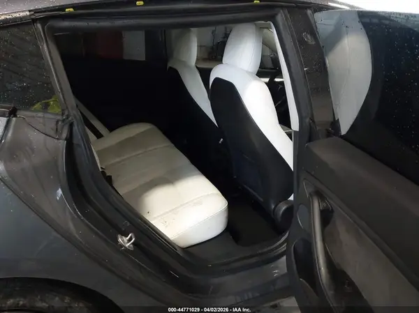 5YJ3E1EB6MF975690 2021 TESLA MODEL 3 - Image 8