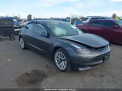 5YJ3E1EB6MF975916 2021 TESLA MODEL 3