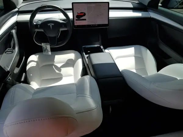 5YJ3E1EB6MF983708 2021 TESLA MODEL 3 - Image 8