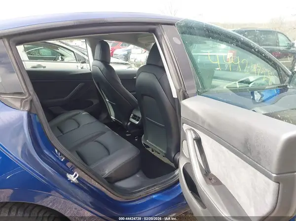 5YJ3E1EB6MF984115 2021 TESLA MODEL 3 - Image 8