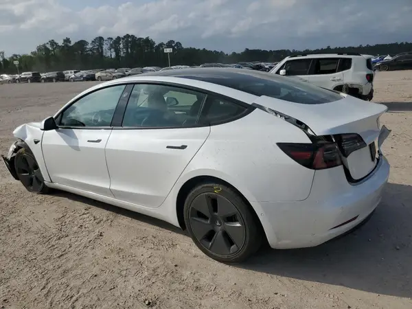 5YJ3E1EB6MF988326 2021 TESLA MODEL 3 - Image 2