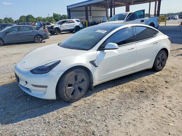 5YJ3E1EB6MF992702 2021 TESLA MODEL 3 - Image 1