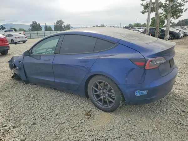 5YJ3E1EB6MF998581 2021 TESLA MODEL 3 - Image 2
