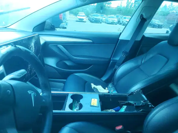 5YJ3E1EB6NF103222 2022 TESLA MODEL 3 - Image 8