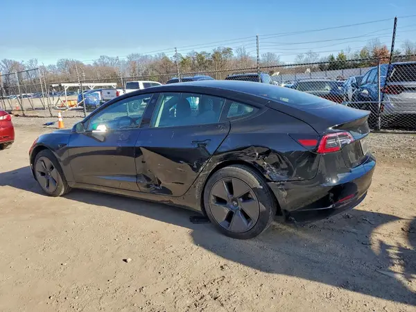5YJ3E1EB6NF108775 2022 TESLA MODEL 3 - Image 2