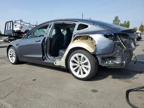 5YJ3E1EB6NF113216 2022 TESLA MODEL 3 - Image 2