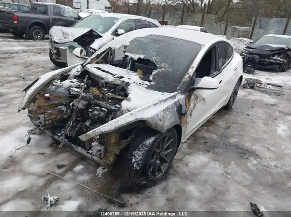 5YJ3E1EB6NF117136 2022 TESLA MODEL 3 - Image 2