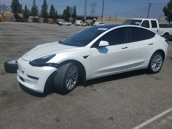 5YJ3E1EB6NF127326 2022 TESLA MODEL 3 - Image 1