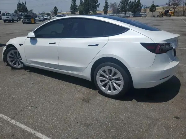 5YJ3E1EB6NF127326 2022 TESLA MODEL 3 - Image 2