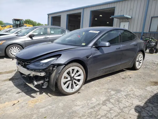 5YJ3E1EB6NF128542 2022 TESLA MODEL 3 - Image 1