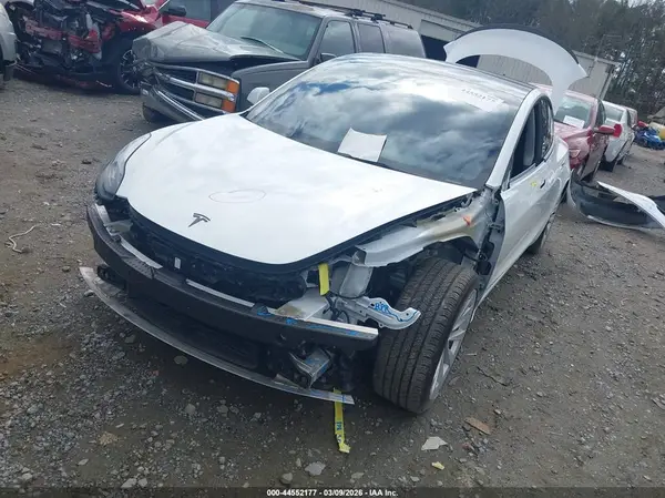 5YJ3E1EB6NF129741 2022 TESLA MODEL 3 - Image 2