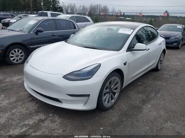5YJ3E1EB6NF130291 2022 TESLA MODEL 3 - Image 2