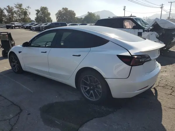 5YJ3E1EB6NF136415 2022 TESLA MODEL 3 - Image 2