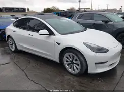 5YJ3E1EB6NF137256 2022 TESLA MODEL 3