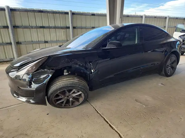5YJ3E1EB6NF152386 2022 TESLA MODEL 3 - Image 1