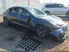 5YJ3E1EB6NF153697 2022 TESLA MODEL 3