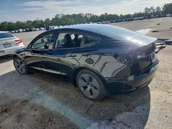 5YJ3E1EB6NF158852 2022 TESLA MODEL 3 - Image 2