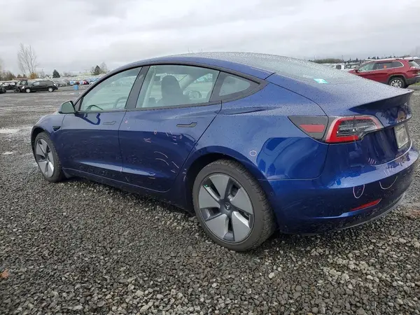 5YJ3E1EB6NF162657 2022 TESLA MODEL 3 - Image 2
