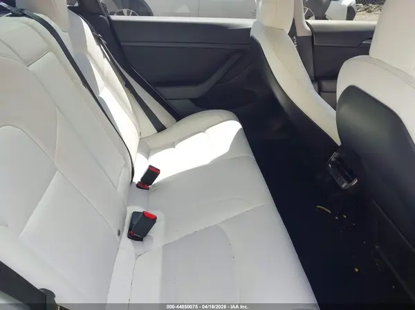 5YJ3E1EB6NF164215 2022 TESLA MODEL 3 - Image 8