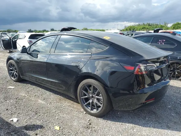 5YJ3E1EB6NF169527 2022 TESLA MODEL 3 - Image 2