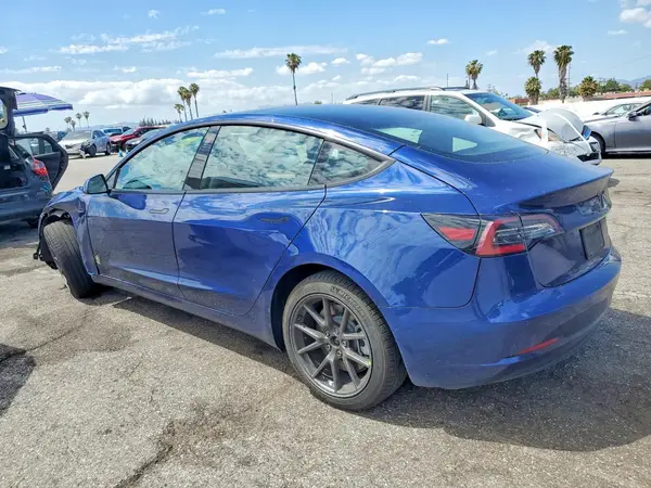 5YJ3E1EB6NF172931 2022 TESLA MODEL 3 - Image 2