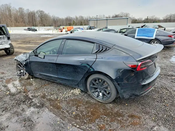 5YJ3E1EB6NF176753 2022 TESLA MODEL 3 - Image 2