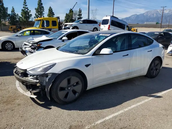 5YJ3E1EB6NF180575 2022 TESLA MODEL 3 - Image 1
