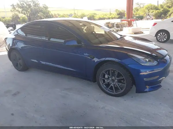 5YJ3E1EB6NF181158 2022 TESLA MODEL 3 - Image 1