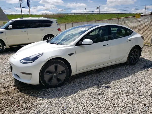 5YJ3E1EB6NF184352 2022 TESLA MODEL 3 - Image 1