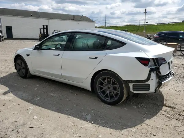 5YJ3E1EB6NF184352 2022 TESLA MODEL 3 - Image 2