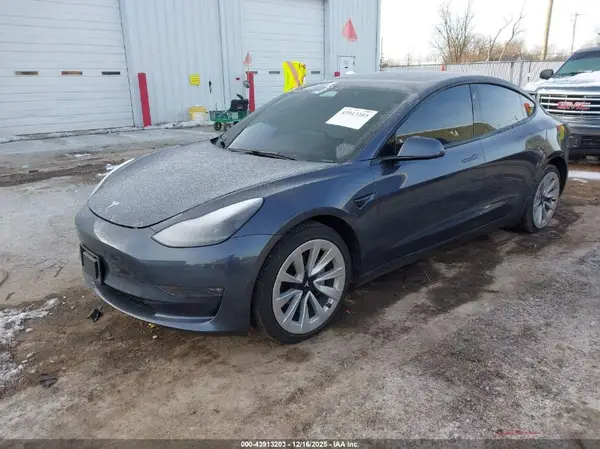 5YJ3E1EB6NF185128 2022 TESLA MODEL 3 - Image 2