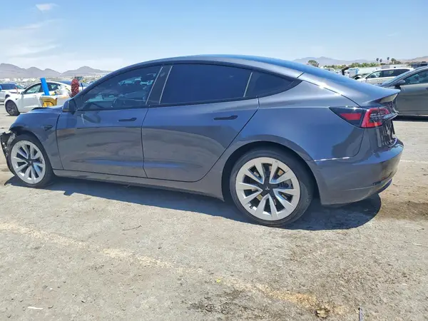 5YJ3E1EB6NF187526 2022 TESLA MODEL 3 - Image 2
