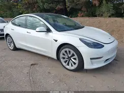 5YJ3E1EB6NF194671 2022 TESLA MODEL 3