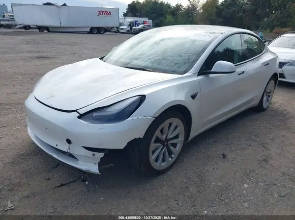 5YJ3E1EB6NF194671 2022 TESLA MODEL 3 - Image 2