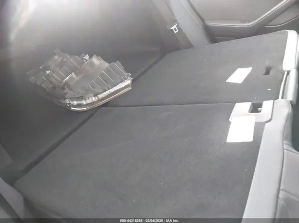 5YJ3E1EB6NF197196 2022 TESLA MODEL 3 - Image 8