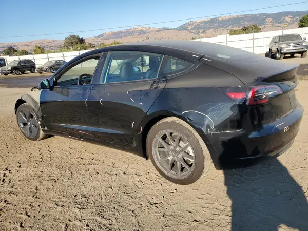 5YJ3E1EB6NF198106 2022 TESLA MODEL 3 - Image 2