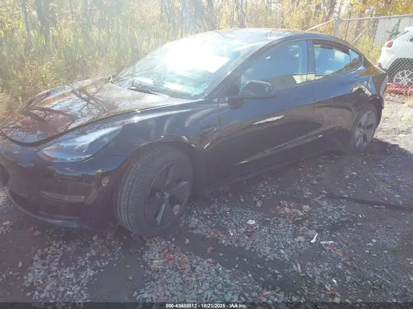 5YJ3E1EB6NF202543 2022 TESLA MODEL 3 - Image 2
