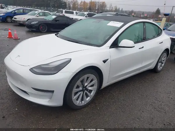 5YJ3E1EB6NF203918 2022 TESLA MODEL 3 - Image 2