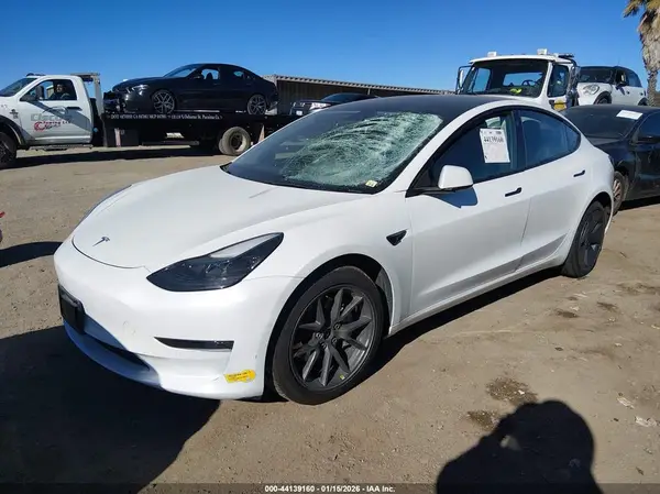 5YJ3E1EB6NF206706 2022 TESLA MODEL 3 - Image 2
