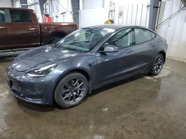 5YJ3E1EB6NF227460 2022 TESLA MODEL 3 - Image 1