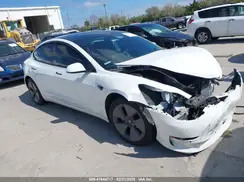 5YJ3E1EB6NF229709 2022 TESLA MODEL 3