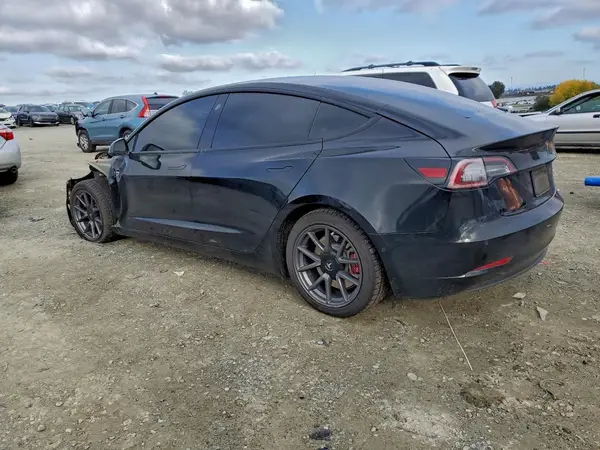 5YJ3E1EB6NF232741 2022 TESLA MODEL 3 - Image 2