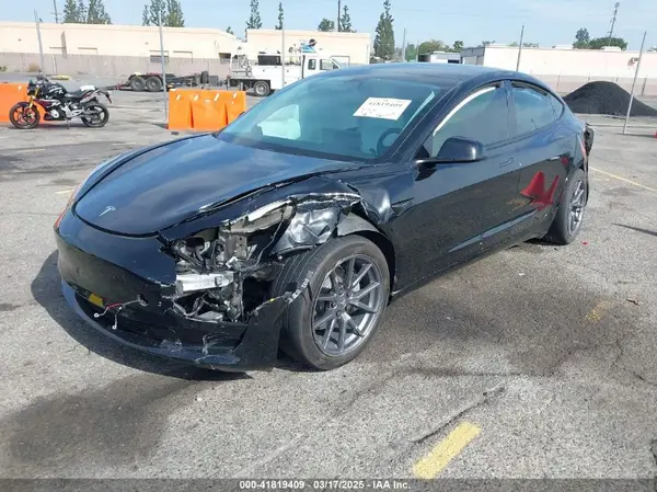 5YJ3E1EB6NF233131 2022 TESLA MODEL 3 - Image 2