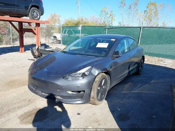 5YJ3E1EB6NF237261 2022 TESLA MODEL 3 - Image 2