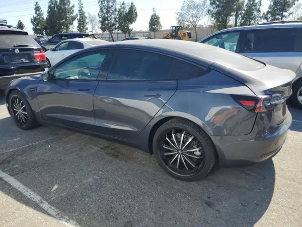 5YJ3E1EB6NF237728 2022 TESLA MODEL 3 - Image 2