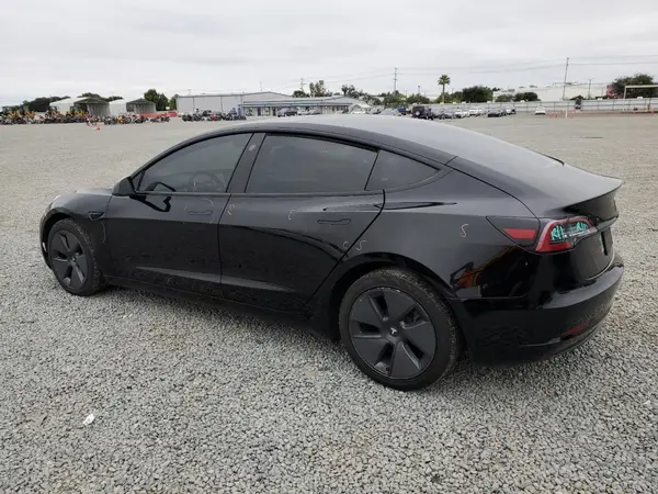 5YJ3E1EB6NF238104 2022 TESLA MODEL 3 - Image 2