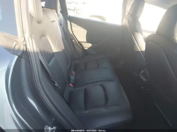 5YJ3E1EB6NF239236 2022 TESLA MODEL 3 - Image 8