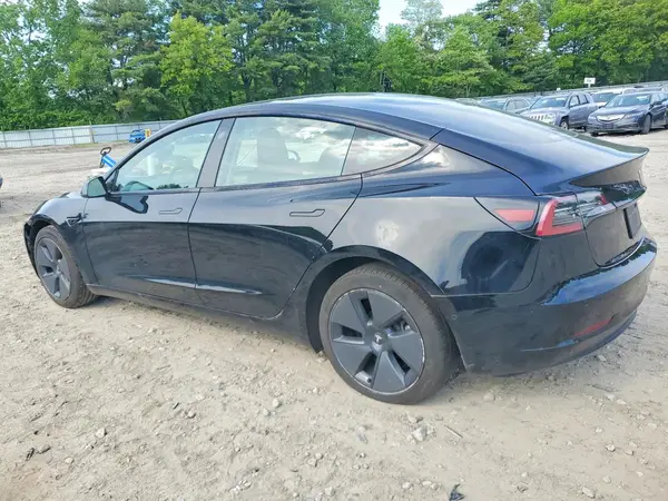 5YJ3E1EB6NF239706 2022 TESLA MODEL 3 - Image 2