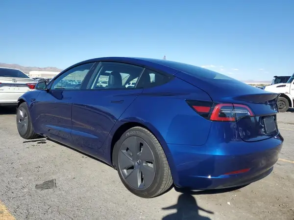 5YJ3E1EB6NF246123 2022 TESLA MODEL 3 - Image 2