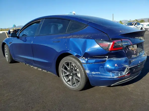 5YJ3E1EB6NF248969 2022 TESLA MODEL 3 - Image 2